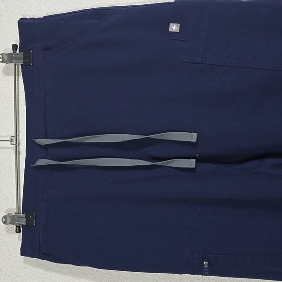 Figs pants - Picture 1 of 6